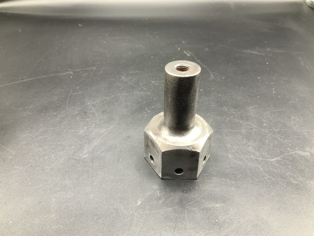 Cessna Nut Axle 182D