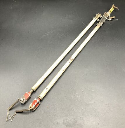 PA23-250 Tube Assy Baggage Door w/Springs