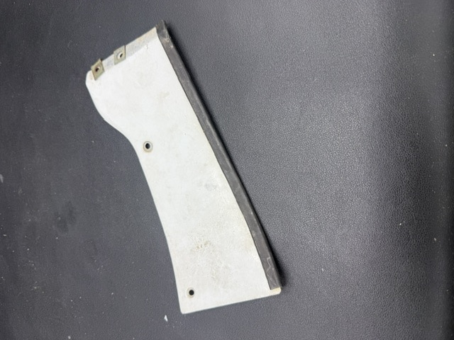 Cessna 172N Wing Fairing Rear Lower RH