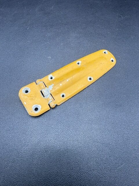 Cessna 150 Right Hand Lower Door Hinge Assembly