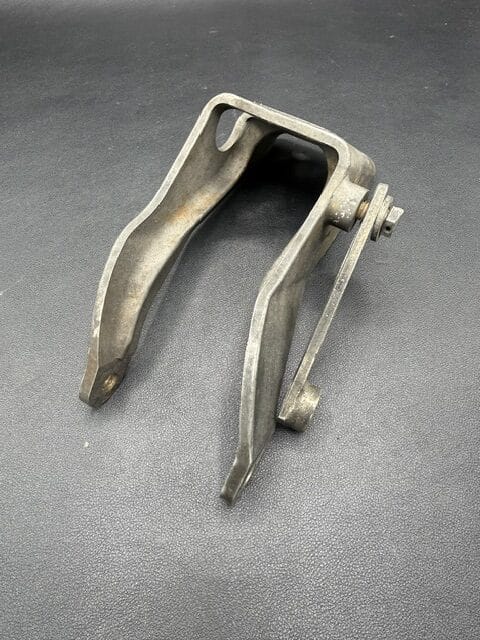 Lycoming TIO-540-AE2A Compressor Bracket