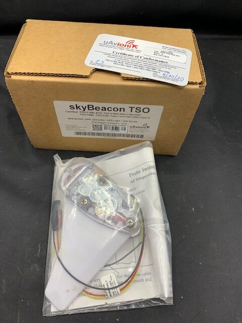 uAvionix Skybeacon TSO Nav Strobe Light (Certificate of Conformance Included)