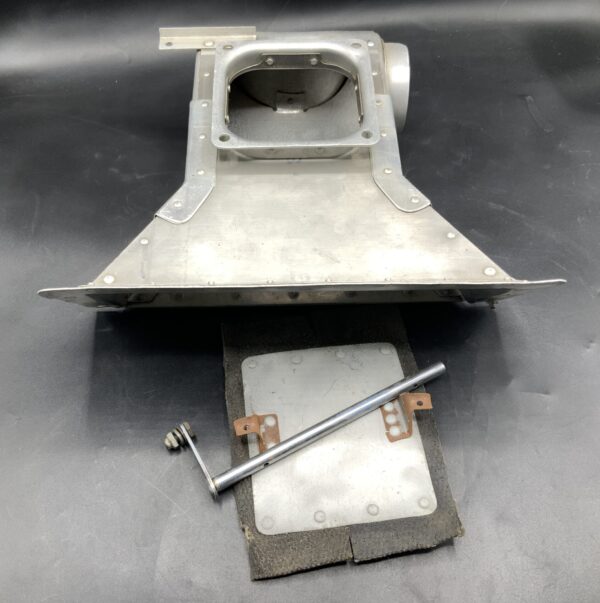 Cessna 180/182 Airbox P/N 0750144-33 Alt: 0750144-21 0750144-1