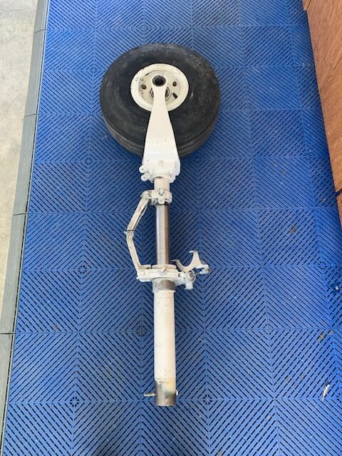Cessna 182 Heavy Duty Nose Fork