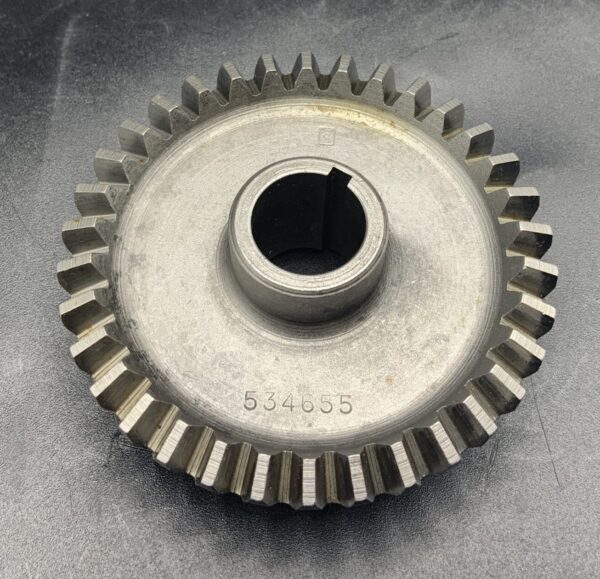 Continental IO-520 Gear Prop Governor Drive P/N: 534655