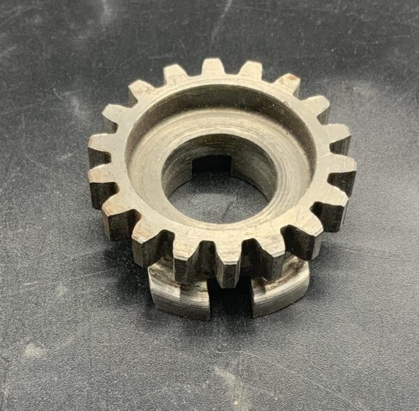 TCM-Continental Magneto Gear P/N AEL1665