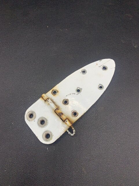 Cessna Cabin Door Hinge RH Lower