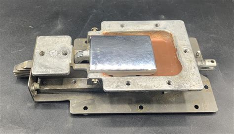 Latch assy Cabin Door LH