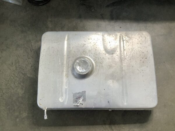 Cessna 150 Fuel Tank Standard Range P/N 0426508-10 Alt: 0426508-204