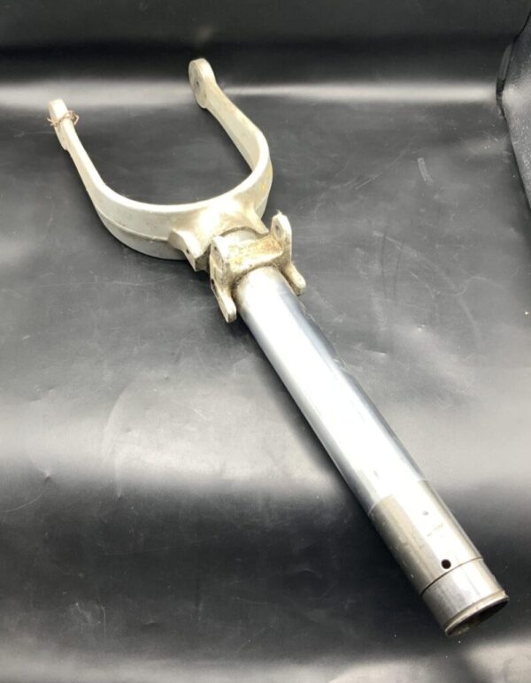 Cessna 182 Nose Gear Fork And Barrel Assy P/N 0543039-204 Alt: 0543039-201