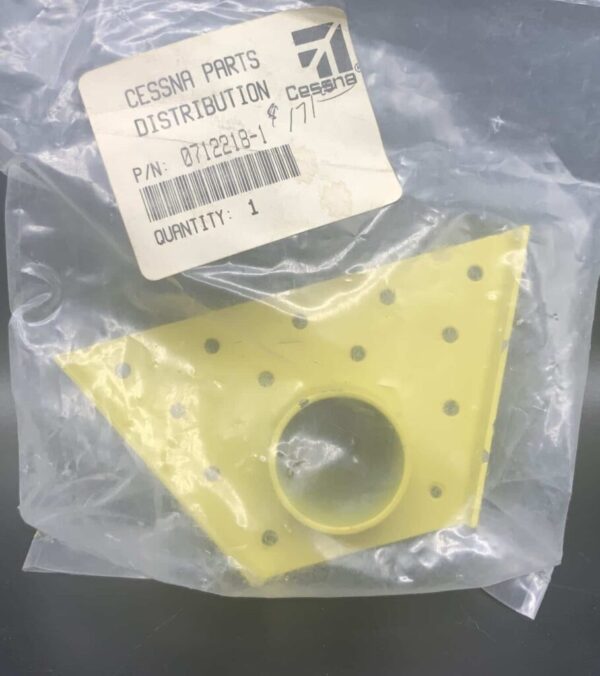 Cessna 180/185/188 Tail Gear Bracket P/N 0712218-1 Alt: 0712204-4